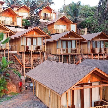 Flamingo Beach Resort GOA Esterno foto